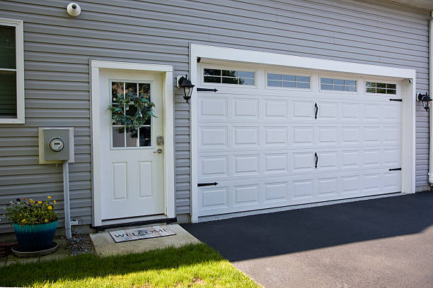 24/7 Emergency Garage Door Panel Replacement experts in Hammonton, NJ